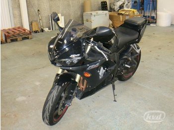 Yamaha YZF-R6 (Rep.objekt)  - Motocikl