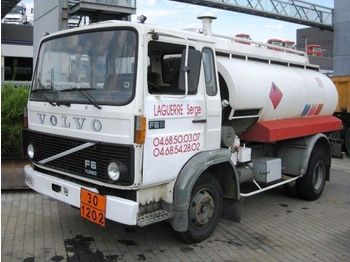 Volvo F610 - 5600 LITERS - Kamion cisterna