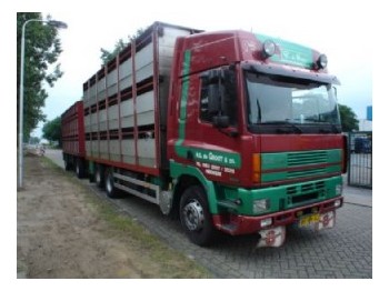 DAF 85 330 - Kamion sandučar