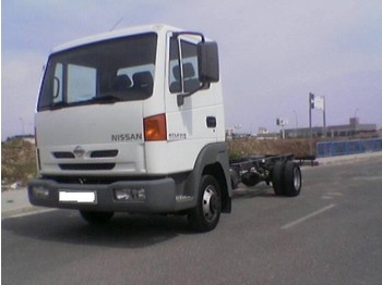 Nissan Atleon 110.35 - Kamion-šasija