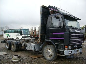 Scania 143 H, 6x4 - Kamion-šasija