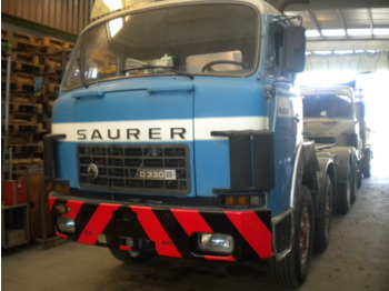 SAURER BERNA D4 KT-B - Transporter kontejnera/ Kamion s izmjenjivim sanducima