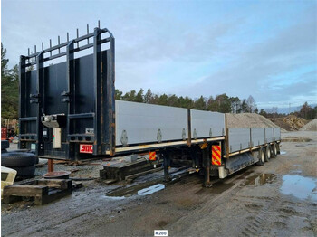 SDC Trailer with wide load markers and LED lights. - Prikolica